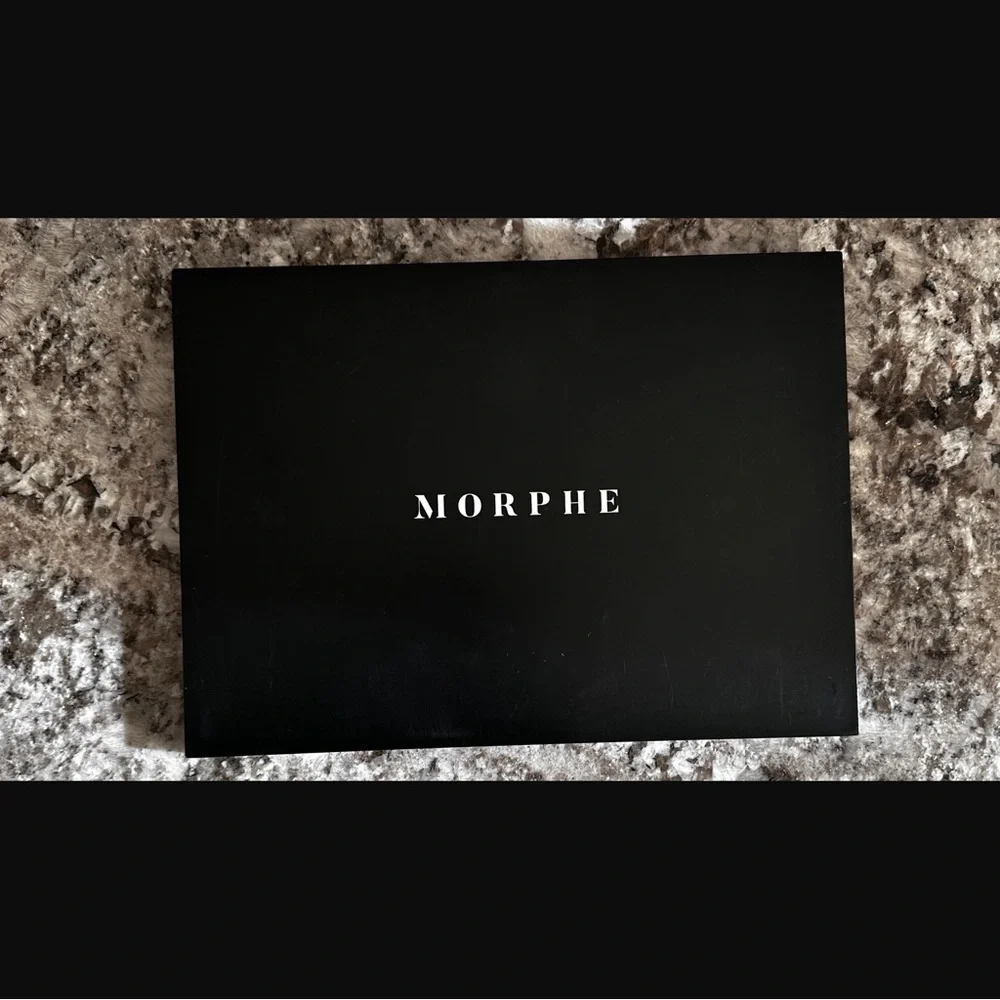 2 MORPHE pallets 35H Hot Spot palette 35V Stunning Vibes Great condition